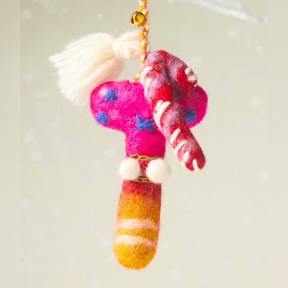 Anthropologie Jolly Monogram Initial T Wool Multi Color Holiday Ornament NWT - Picture 4 of 4
